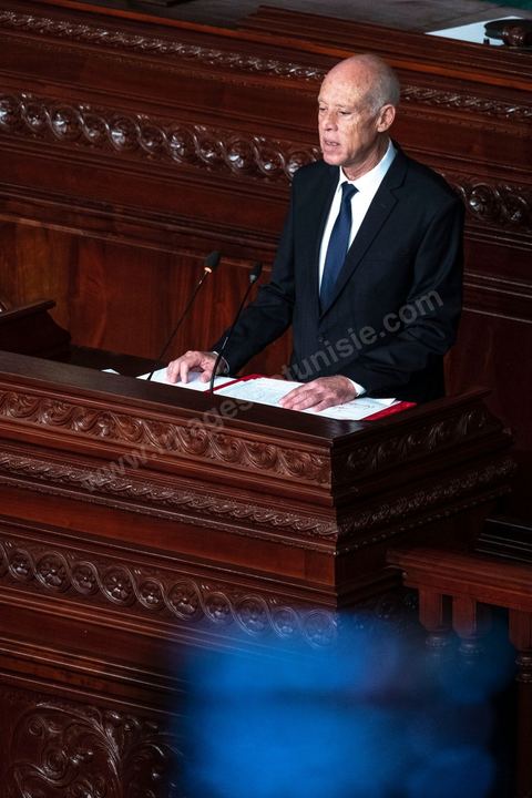 October 23, 2019: Kais Saied, the new president of the republic elected on October 13, arrived at the Assembly of the Representatives of the People to take the oath of office and deliver a speech. Before a packed chamber—including members of parliament, government officials, political figures, and ambassadors— Kais Saied declared that Tunisia had carried out a “true revolution, in a new sense of the word, because revolutions are generally waged against legitimacy, but what happened in Tunisia was a true revolution that utilized the very tools of legitimacy themselves.” In his view, “everyone here bears a responsibility—the responsibility to respond to the people in their demand for freedom and dignity. The wait has been all too long, and no one has the right to disappoint them.”