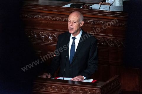 October 23, 2019: Kais Saied, the new president of the republic elected on October 13, arrived at the Assembly of the Representatives of the People to take the oath of office and deliver a speech. Before a packed chamber—including members of parliament, government officials, political figures, and ambassadors— Kais Saied declared that Tunisia had carried out a “true revolution, in a new sense of the word, because revolutions are generally waged against legitimacy, but what happened in Tunisia was a true revolution that utilized the very tools of legitimacy themselves.” In his view, “everyone here bears a responsibility—the responsibility to respond to the people in their demand for freedom and dignity. The wait has been all too long, and no one has the right to disappoint them.”