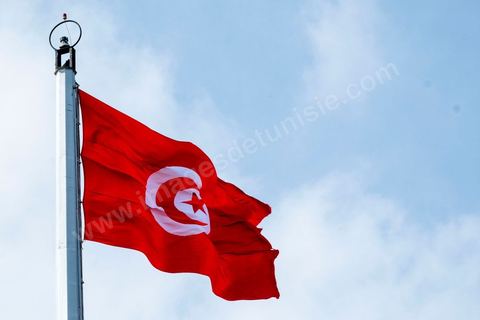 23 octobre 2019 : au palais de Carthage le président de la république par interim, suit eà la mort de Beji Caid Essebsi, Mohammed Ennaceur reçoit le nouveau président élu Kais Saied pour la passation de pouvoirs. Kais Saied ensuite saluera le drapeau et les forces de sécurité au rythme de l'hymne national dans la cour du palais pour ensuite entrer au palis et prendre ses fonctions de Président de la République. 