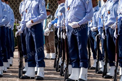 23 octobre 2019 : au palais de Carthage le président de la république par interim, suit eà la mort de Beji Caid Essebsi, Mohammed Ennaceur reçoit le nouveau président élu Kais Saied pour la passation de pouvoirs. Kais Saied ensuite saluera le drapeau et les forces de sécurité au rythme de l'hymne national dans la cour du palais pour ensuite entrer au palis et prendre ses fonctions de Président de la République. 