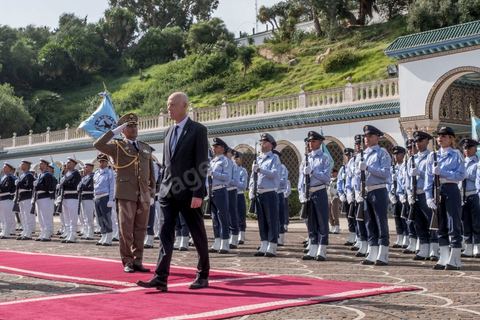 23 octobre 2019 : au palais de Carthage le président de la république par interim, suit eà la mort de Beji Caid Essebsi, Mohammed Ennaceur reçoit le nouveau président élu Kais Saied pour la passation de pouvoirs. Kais Saied ensuite saluera le drapeau et les forces de sécurité au rythme de l'hymne national dans la cour du palais pour ensuite entrer au palis et prendre ses fonctions de Président de la République. 