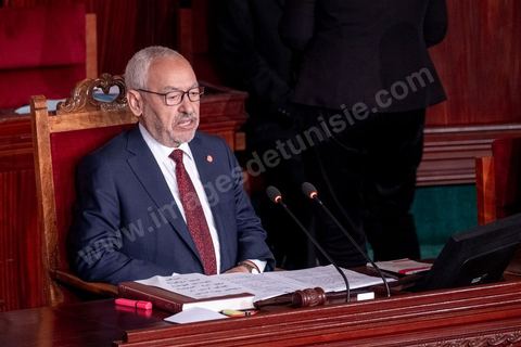 13 novembre 2019 : Rached Ghannouchi élu Président de l'ARP. L’Assemblée des Représentants du Peuple a tenu ce mercredi sa première séance plénière de la nouvelle législature suite aux élections du 6 octobre sous la présidence du doyen des députés Rached Ghannouchi, président du parti Ennahdha et candidat à la présidence de l'ARP. Après des premiers échanges houleux, notamment de la députée Abir Moussi, les députés ont élu avec 123 voix sur 217 Rached Ghannouchi nouveau Président de l'ARP grâce au soutien de dernière minute du parti de Nabil Karoui, Qalb Tounes, malgré une campagne anti Ennahdha. Samira Chaouchi, députée du parti Qalb Tounes est ensuite élue vice présidente de l'ARP.