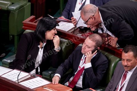 13 novembre 2019 : Abir Moussi. L’Assemblée des Représentants du Peuple a tenu ce mercredi sa première séance plénière de la nouvelle législature suite aux élections du 6 octobre sous la présidence du doyen des députés Rached Ghannouchi, président du parti Ennahdha et candidat à la présidence de l'ARP. Après des premiers échanges houleux, notamment de la députée Abir Moussi, les députés ont élu avec 123 voix sur 217 Rached Ghannouchi nouveau Président de l'ARP grâce au soutien de dernière minute du parti de Nabil Karoui, Qalb Tounes, malgré une campagne anti Ennahdha. Samira Chaouchi, députée du parti Qalb Tounes est ensuite élue vice présidente de l'ARP.