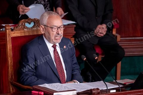 13 novembre 2019 : Rached Ghannouchi élu Président de l'ARP. L’Assemblée des Représentants du Peuple a tenu ce mercredi sa première séance plénière de la nouvelle législature suite aux élections du 6 octobre sous la présidence du doyen des députés Rached Ghannouchi, président du parti Ennahdha et candidat à la présidence de l'ARP. Après des premiers échanges houleux, notamment de la députée Abir Moussi, les députés ont élu avec 123 voix sur 217 Rached Ghannouchi nouveau Président de l'ARP grâce au soutien de dernière minute du parti de Nabil Karoui, Qalb Tounes, malgré une campagne anti Ennahdha. Samira Chaouchi, députée du parti Qalb Tounes est ensuite élue vice présidente de l'ARP.