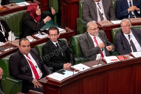 13 novembre 2019 : journée de négociations entre Oussama Khlifi deputé de Qalb Tounes et Ameur Laryedh du parti Ennahdha. L’Assemblée des Représentants du Peuple a tenu ce mercredi sa première séance plénière de la nouvelle législature suite aux élections du 6 octobre sous la présidence du doyen des députés Rached Ghannouchi, président du parti Ennahdha et candidat à la présidence de l'ARP. Après des premiers échanges houleux, notamment de la députée Abir Moussi, les députés ont élu avec 123 voix sur 217 Rached Ghannouchi nouveau Président de l'ARP grâce au soutien de dernière minute du parti de Nabil Karoui, Qalb Tounes, malgré une campagne anti Ennahdha. Samira Chaouchi, députée du parti Qalb Tounes est ensuite élue vice présidente de l'ARP.