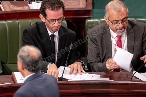 13 novembre 2019 : journée de négociations entre Oussama Khlifi deputé de Qalb Tounes et Ameur Laryedh du parti Ennahdha. L’Assemblée des Représentants du Peuple a tenu ce mercredi sa première séance plénière de la nouvelle législature suite aux élections du 6 octobre sous la présidence du doyen des députés Rached Ghannouchi, président du parti Ennahdha et candidat à la présidence de l'ARP. Après des premiers échanges houleux, notamment de la députée Abir Moussi, les députés ont élu avec 123 voix sur 217 Rached Ghannouchi nouveau Président de l'ARP grâce au soutien de dernière minute du parti de Nabil Karoui, Qalb Tounes, malgré une campagne anti Ennahdha. Samira Chaouchi, députée du parti Qalb Tounes est ensuite élue vice présidente de l'ARP.