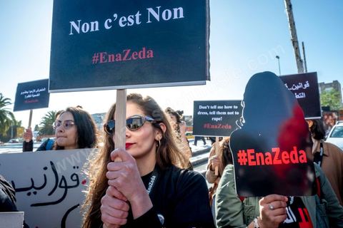 13 novembre 2019 : La Coalition "Ena Zeda" contre le harcèlement et les violences sexuels a organisé une manifestation devant l'assemblée à l’occasion de la séance plénière d’ouverture de la 2ème législature 2019-2024.Organisée sous le slogan « Ena Zeda : le harceleur ne légifère pas »,  la manifestation vise la dénonciation de la présence d’un député à l’ARP (Assemblée des Représenatnts du Peuple), accusé de harcèlement sexuel. Il s’agit en l’occurrence de Zouheir Makhlouf qui jouit ainsi de l’immunité parlementaire après avoir prêté serment ce jour à l’ARP. Nawrez Ellafi, représentante de la coalition décalre que cette affaire a permis à plusieurs victimes tunisiennes de briser le silence et de dénoncer les harceleurs à travers la campagne « Ena Zeda » sur les réseaux sociaux.