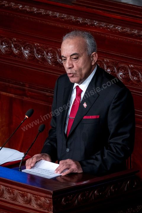 10 janvier 2020 : après près de 2 mois de tractactions pour la formation du gouvernement de Habib Jemli, le Premier Ministre proposé par Ennahdha présente aujourd'hui à l'Assemblée (ARP) son gouvernement et programme pour le vote de confiance. Dans une atmosphère tendue, les bruits de couloirs annoncent l'échec du vote prévu dans la soirée. En cas de rejet, ce sera à Kais Saied, Président de la République de proposer un candidat à la Présidence du gouvernement qui aura deux mois de plus pour former et obtenir le vote de confiance de son gouvernement à l'ARP.