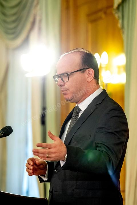 January 24, 2020: First press conference by Elyes Fakhfakh, who was directly appointed by President Kais Saied as Head of Government to form the new government and seek a vote of confidence from the Assembly. He outlined the guiding principles for forming his government, which he envisions as political, lean, and cohesive. “It will be a harmonious and lean government, with no more than 25 ministers, to ensure maximum efficiency. It will include young and female talent and will be announced as soon as possible.”