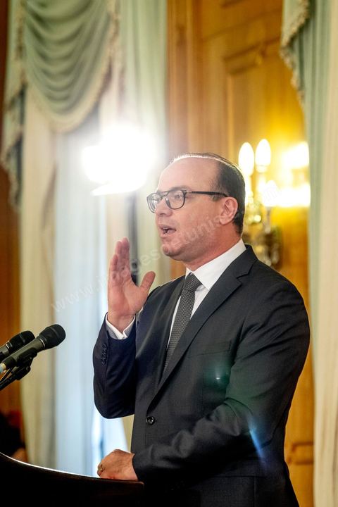 January 24, 2020: First press conference by Elyes Fakhfakh, who was directly appointed by President Kais Saied as Head of Government to form the new government and seek a vote of confidence from the Assembly. He outlined the guiding principles for forming his government, which he envisions as political, lean, and cohesive. “It will be a harmonious and lean government, with no more than 25 ministers, to ensure maximum efficiency. It will include young and female talent and will be announced as soon as possible.”