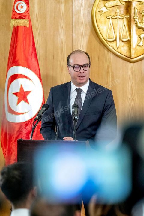 January 24, 2020: First press conference by Elyes Fakhfakh, who was directly appointed by President Kais Saied as Head of Government to form the new government and seek a vote of confidence from the Assembly. He outlined the guiding principles for forming his government, which he envisions as political, lean, and cohesive. “It will be a harmonious and lean government, with no more than 25 ministers, to ensure maximum efficiency. It will include young and female talent and will be announced as soon as possible.”