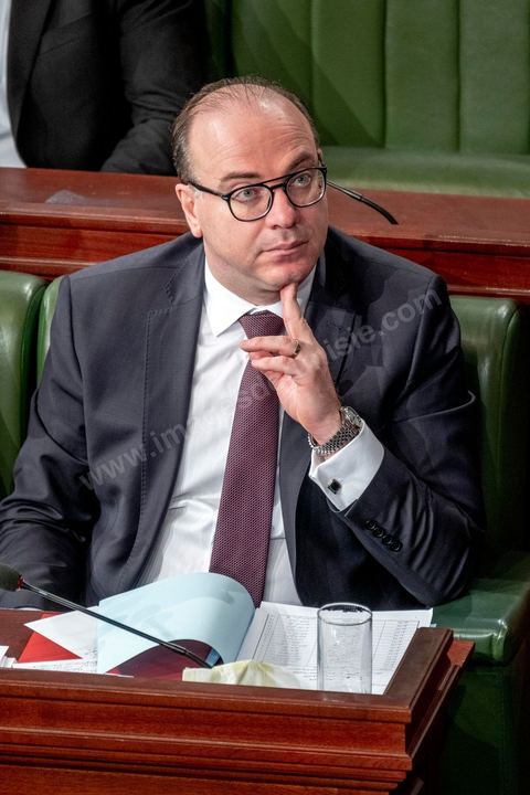 26 février 2020 : Elyes Fakhfakh devant l'ARP lors du vote de confiance du gouvernement de Elyes Fakhfakh, Premier ministre proposé par le président Kais Saied, à l'assemblée des Représentants du Peuple. Après la présentation des membres du gouvernement, le premier ministre nommé présente son programme pour le vote de confiance qui doit avoir lieu dasn la soirée après les questions des parlementaires. 