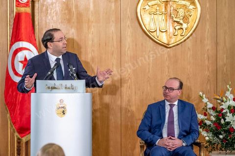 28 février 2020 : Dscours de Youssef Chahed à la passation de pouvoir entre les deux chefs de gouvernement, Youssef Chahed, sortant, et Elyes Fakhfakh, fraichement investi par le parlement. La cérémonie que c'est déroulé en présence des memebres des deux gouvernements commença par un discours de Youssef Chahed puis de Elyes Fakhfakh. 