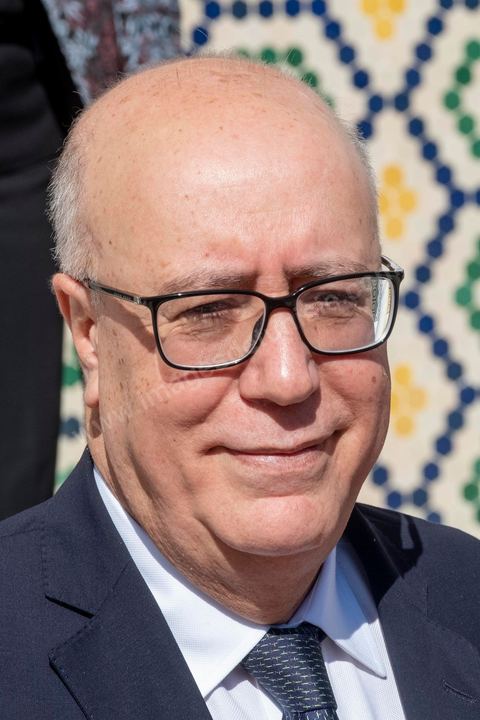 28 février 2020 : Marouane Abassi, gouverneur de la banque centrale de Tunisie, à la passation de pouvoir entre les deux chefs de gouvernement, Youssef Chahed, sortant, et Elyes Fakhfakh, fraichement investi par le parlement. La cérémonie que c'est déroulé en présence des memebres des deux gouvernements commença par un discours de Youssef Chahed puis de Elyes Fakhfakh. 
