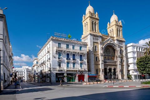 April 4, 2020: Downtown Tunis and its major thoroughfares, including Habib Bourguiba Avenue, were deserted during the government-imposed lockdown due to COVID-19. A curfew was also in effect during this period, from 6 p.m. until 6 a.m. 