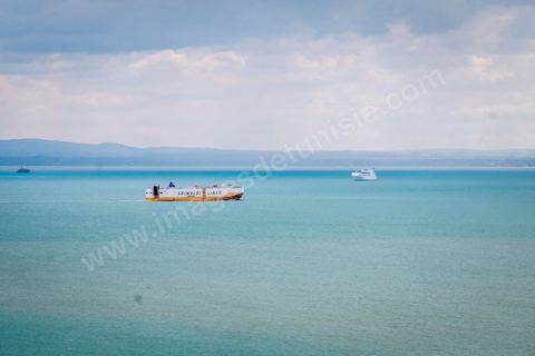 27 mars 2020 : le village touristique de Sidi Bou Saïd pendant le confinement général du au Covid19. D'habitude rempli de tunisiens et de touristes le village est déserté, suels quelmques habitants circulent pour faire leurs courses. 