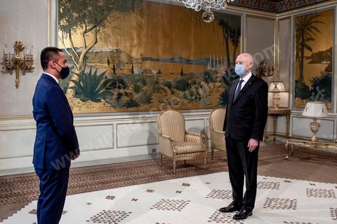 17 août 2020 : Rencontre au palais présidentiel de Carthage entre le Président de la République tunisienne Kaïs Saied au palais de Carthage et une délégation italienne comprenant le Ministère des Affaires étrangères et de la Coopération internationale italien Luigi Di Maio et la Ministre de l'intérieur italien Luciana Lamorgese sur le sujet des migrants clandestins tunisiens.