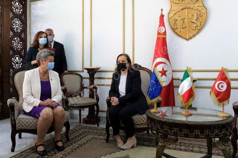 Arrived in Tunis airport of Ylva Johansson, European Commissioner for Home Affairs, and Luciana Lamorgese, Interior Ministery of Italia, will visit Tunisia on Thursday 20 and Friday 21 May 2021.