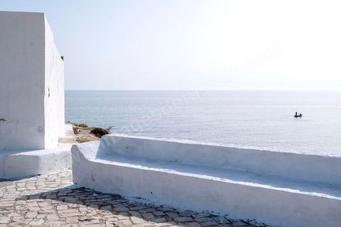 la corniche de Monastir avec son marabout