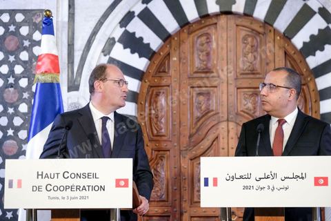 3 juin 2021 : Signateure contrats et déclaration presse lors de la rencontre entre Hichem Mechichi, chef du gouvernement tunisien et Jean CASTEX, Premier ministre, dans le cadre de sa visite à Tunis à l’occasion du 3ème Haut Conseil de Coopération franco-tunisien, accompagné de M. Jean-Yves LE DRIAN, ministre de l'Europe et des Affaires étrangères, de Mme Frédérique VIDAL, ministre de l'Enseignement supérieur, de la Recherche et de l'Innovation, de M. Jean-Baptiste DJEBBARI, ministre délégué auprès de la ministre de la Transition écologique, chargé des Transports, de M. Alain GRISET, ministre délégué auprès du ministre de l’Économie, des Finances et de la Relance, chargé des Petites et Moyennes Entreprises. POOL