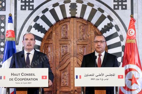 3 juin 2021 : Signateure contrats et déclaration presse lors de la rencontre entre Hichem Mechichi, chef du gouvernement tunisien et Jean CASTEX, Premier ministre, dans le cadre de sa visite à Tunis à l’occasion du 3ème Haut Conseil de Coopération franco-tunisien, accompagné de M. Jean-Yves LE DRIAN, ministre de l'Europe et des Affaires étrangères, de Mme Frédérique VIDAL, ministre de l'Enseignement supérieur, de la Recherche et de l'Innovation, de M. Jean-Baptiste DJEBBARI, ministre délégué auprès de la ministre de la Transition écologique, chargé des Transports, de M. Alain GRISET, ministre délégué auprès du ministre de l’Économie, des Finances et de la Relance, chargé des Petites et Moyennes Entreprises. POOL