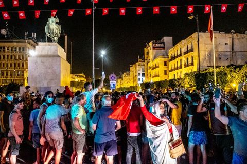 July 25, 2021: Following the broadcast of Kais Saied’s statement, several thousand Tunisians took to the streets to celebrate what appears to be a “constitutional coup” and to welcome the military personnel who had taken up positions at the top of Habib Bourguiba Avenue in Tunis.  President Kaïs Saïed convened an emergency meeting this evening with security and military leaders and senior officials, during which he announced several decisions “in accordance with the Constitution,” the main ones being the suspension of Parliament and all its activities, the dismissal of the head of government, the dissolution of the government, and the President of the Republic will appoint a new head of government and members of the government...
