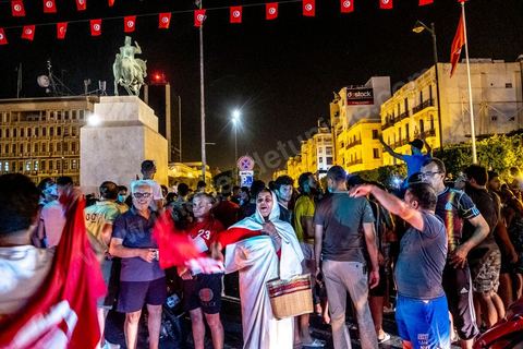 July 25, 2021: Following the broadcast of Kais Saied’s statement, several thousand Tunisians took to the streets to celebrate what appears to be a “constitutional coup” and to welcome the military personnel who had taken up positions at the top of Habib Bourguiba Avenue in Tunis.  President Kaïs Saïed convened an emergency meeting this evening with security and military leaders and senior officials, during which he announced several decisions “in accordance with the Constitution,” the main ones being the suspension of Parliament and all its activities, the dismissal of the head of government, the dissolution of the government, and the President of the Republic will appoint a new head of government and members of the government...