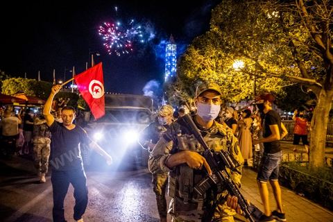 July 25, 2021: Following the broadcast of Kais Saied’s statement, several thousand Tunisians took to the streets to celebrate what appears to be a “constitutional coup” and to welcome the military personnel who had taken up positions at the top of Habib Bourguiba Avenue in Tunis.  President Kaïs Saïed convened an emergency meeting this evening with security and military leaders and senior officials, during which he announced several decisions “in accordance with the Constitution,” the main ones being the suspension of Parliament and all its activities, the dismissal of the head of government, the dissolution of the government, and the President of the Republic will appoint a new head of government and members of the government...