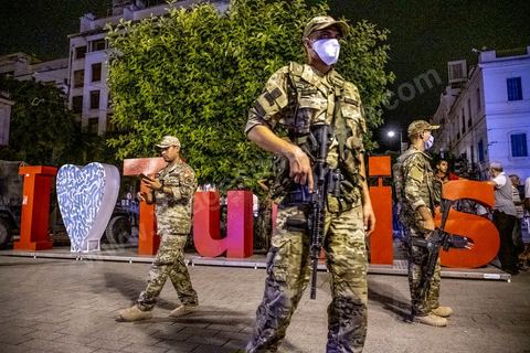 July 25, 2021: Following the broadcast of Kais Saied’s statement, several thousand Tunisians took to the streets to celebrate what appears to be a “constitutional coup” and to welcome the military personnel who had taken up positions at the top of Habib Bourguiba Avenue in Tunis.  President Kaïs Saïed convened an emergency meeting this evening with security and military leaders and senior officials, during which he announced several decisions “in accordance with the Constitution,” the main ones being the suspension of Parliament and all its activities, the dismissal of the head of government, the dissolution of the government, and the President of the Republic will appoint a new head of government and members of the government...