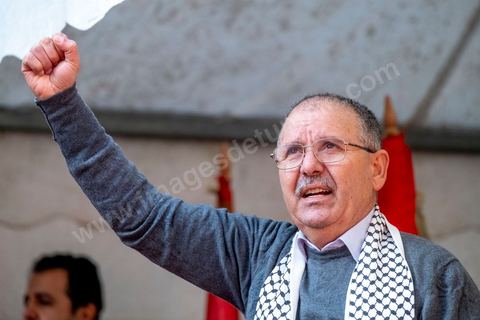 4 mars 2023 : à l'appel de l'UGTT, la grande centrale syndicale, près de 10 000 personnes sont venues écouter le secrétaire général Noureddine Taboubi devant le siège historique de l'UGTT puis manifester sur l'avneue Bourguiba. Taboubi a salué les personnalités politiques et publiques récemment arrêtées et incarcérées, il a demandé la libération des syndicalistes arrétés, a contesté le secret du gouvernement sur les négociations avec le FMI et a appelé le peuple à s'unir autour de la centrale syndicale pour lutter contre le pouvoir en place.  De nombreux leaders étaient présents et ont marchés dans le calme dans les rues de Tunis face à un impressionannt dispositif policier. 