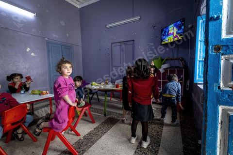 À Hara Kbira, quartier juif à Houmt Souk, jardin d'enfants pour les juifs de la Fondation Toura ve Hanoukh ( torah et éducation). 