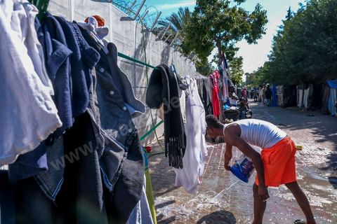 22 February 2024: in front of the offices of the IOM (International Organisation for Migrants) in the heart of the Berges du Lac business district in Tunis, almost 500 migrants are camped out here awaiting expatriation to their countries of origin.