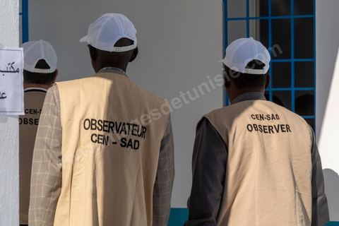 6 octobre 2024 : à 8h ouverture des bureaux de vote sur tout le territoire tunisien pour le 1er tour des léections présidentielles. Trois candidats autorisés à participer, dont un en prison condamné à 12 ans, et le président sortant Kais Saied dont sa réélection ne semble pas faire de doute dès le 1er tour. La question ce matin est la mobilisation citoyenne. 
