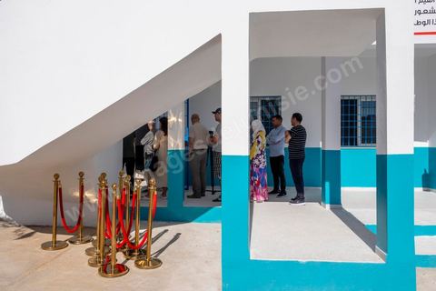 6 octobre 2024 : à 8h ouverture des bureaux de vote sur tout le territoire tunisien pour le 1er tour des léections présidentielles. Trois candidats autorisés à participer, dont un en prison condamné à 12 ans, et le président sortant Kais Saied dont sa réélection ne semble pas faire de doute dès le 1er tour. La question ce matin est la mobilisation citoyenne. 