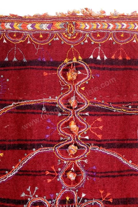 Costumes traditionnels et textiles tunisiens - Collection Lalla Hadria Museum - Djerba Explore
