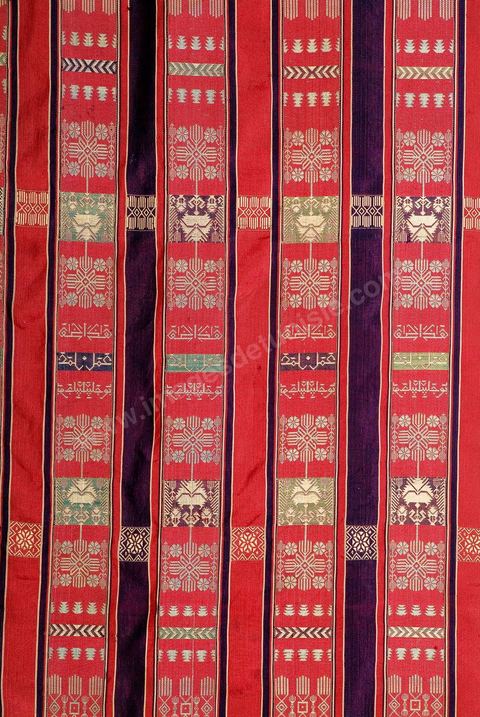 Costumes traditionnels et textiles tunisiens - Collection Lalla Hadria Museum - Djerba Explore