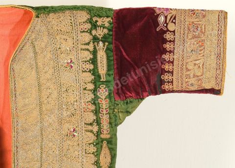 Costumes traditionnels et textiles tunisiens - Collection Lalla Hadria Museum - Djerba Explore