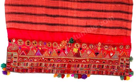 Costumes traditionnels et textiles tunisiens - Collection Lalla Hadria Museum - Djerba Explore