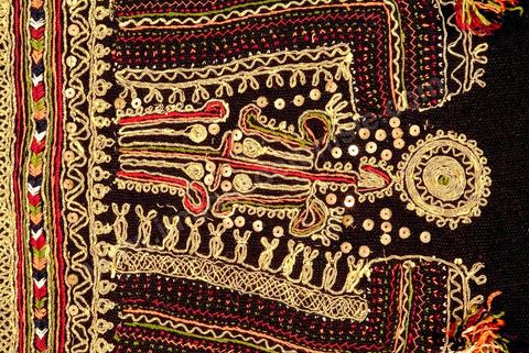 Costumes traditionnels et textiles tunisiens - Collection Lalla Hadria Museum - Djerba Explore