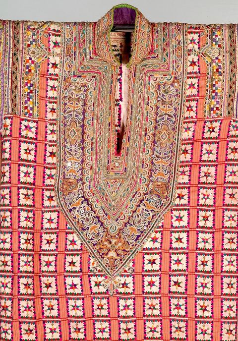 Costumes traditionnels et textiles tunisiens - Collection Lalla Hadria Museum - Djerba Explore