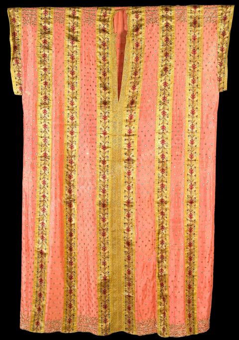 Costumes traditionnels et textiles tunisiens - Collection Lalla Hadria Museum - Djerba Explore