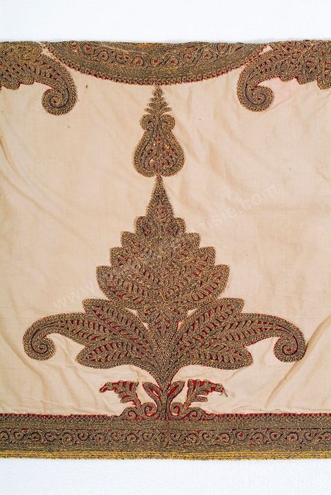 Costumes traditionnels et textiles tunisiens - Collection Lalla Hadria Museum - Djerba Explore