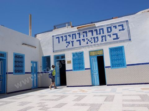 Ecole d'enseignement religieux juifs pour les filles à Hara Kebira le quartier juif dans la banlieue de Houmt Souk sur l'île de Djerba. Les jeunes juifs sur l'île de Djerba suivent à la fois un enseignement religieux (juif) et les cours de l'école publique tunisienne (musulman)