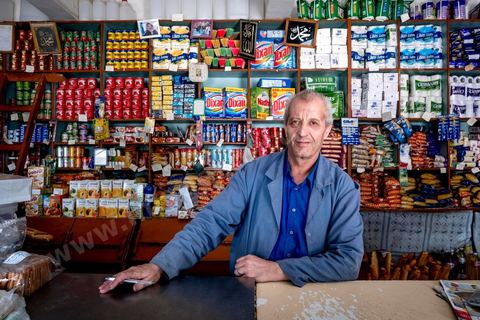 Epicerie / Hanout de Mohamed Ben Moussa sur la grande place du marché de Erriadh