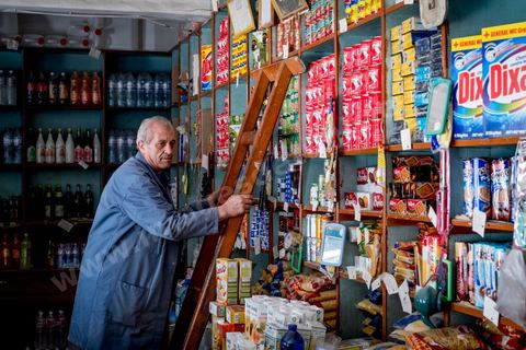 Epicerie / Hanout de Mohamed Ben Moussa sur la grande place du marché de Erriadh