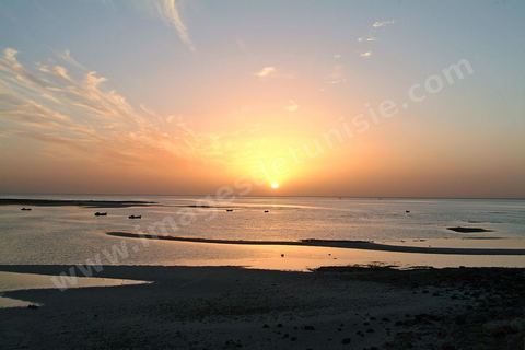 Coucher de soleil sur la mer à Guellala - ile de djerba