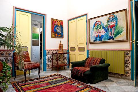 Patio couvert menant à al Chambre Bleue de la Maison de Marouane et Sondos Ben Milled dans la medina de Tunis