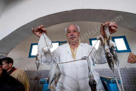 Criée aux poissons au marché de Houmt Souk