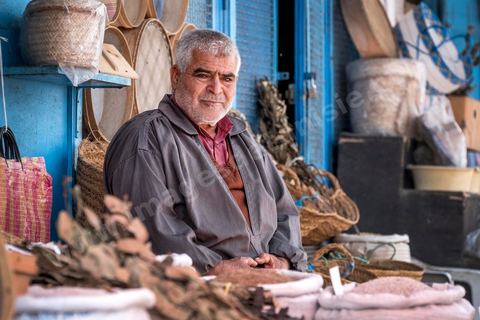 Boutiques d'épices de Mzar dans le marché de Houmt Souk 