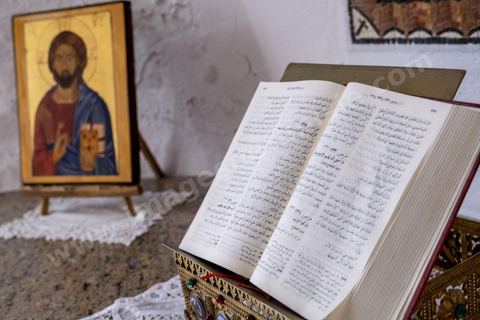 L'église Saint-Joseph de Djerba, située dans la ville de Houmt Souk sur l'île de Djerba, est une église catholique construite en 1848 et agrandie en 1855. Cédée au gouvernement tunisien en 1964, elle devient un bâtiment municipal avant de retrouver sa fonction sacerdotale en 2005.